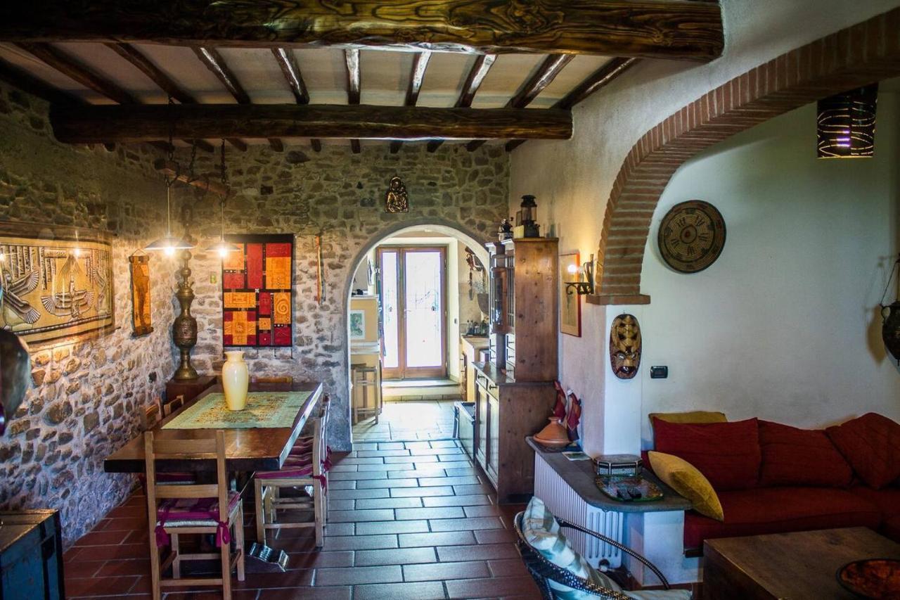 ויקיו Tuscan Hills Near Florence - Stone House מראה חיצוני תמונה